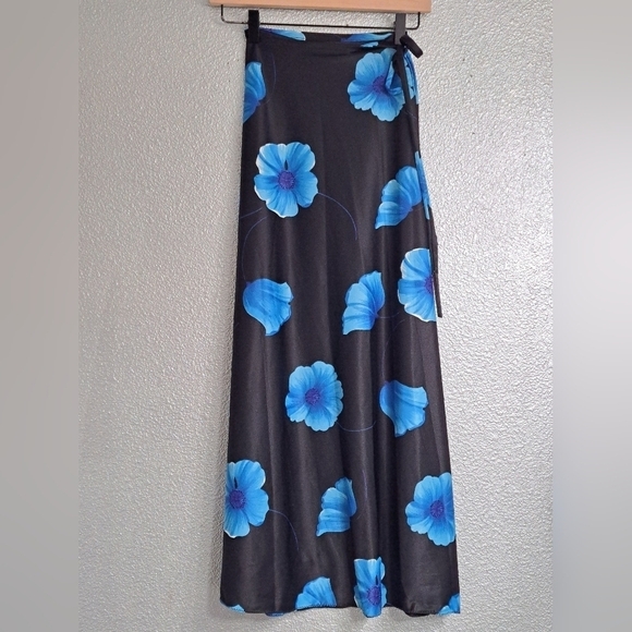 Black Wrap Around Skirt With Blue Flowers - Picture 1 of 6